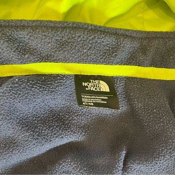 The North Face Kids Two in One Fleece Jacket Outer Shell Hood Size 4T - Picture 4 of 7